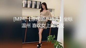 商场女厕全景厕拍连衣裙美女好大的一片黑森林✿小穴被覆盖