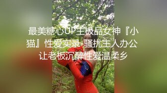 [MP4]红唇妖艳漂亮小姐姐！头套炮友激情操逼！跪着舔屌口交，拉手后入撞击，扛起腿侧入爆操